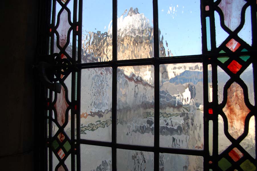 The council chambers from the art gallery.