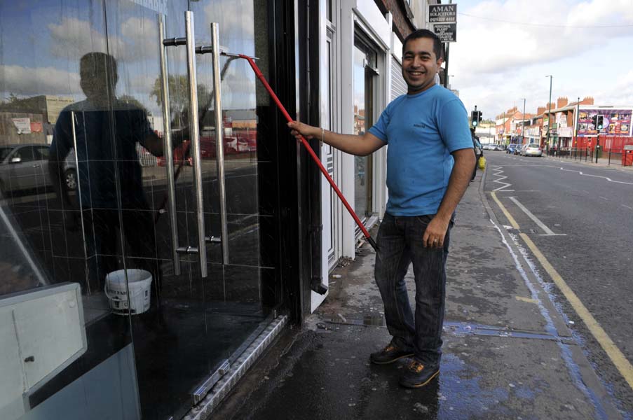 The window cleaner, Alum Rock.