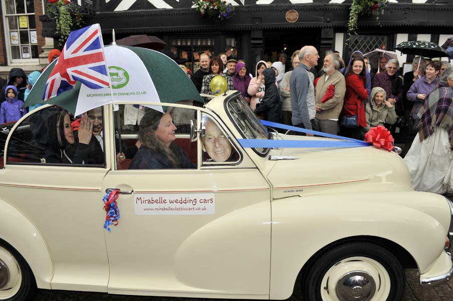 The wedding car, the Lichfield Bower.