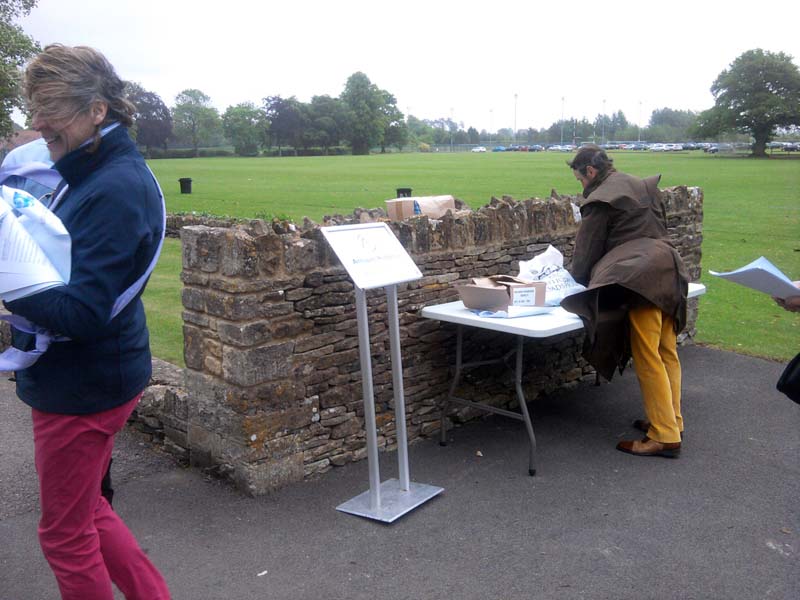 Windy, the antique road show, Cirencester.