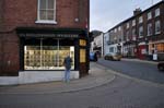 Window shopping, Leek.