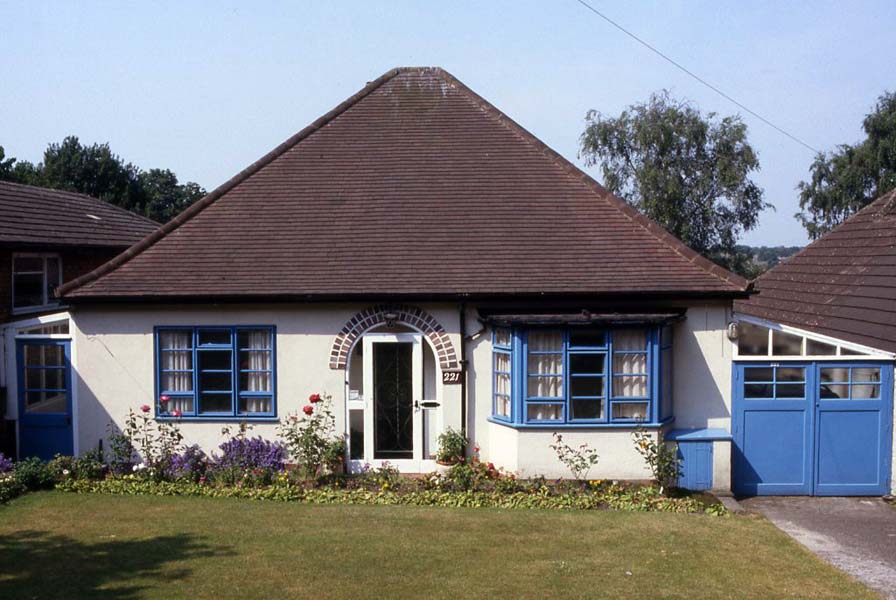 Bungalow, Four Oaks.