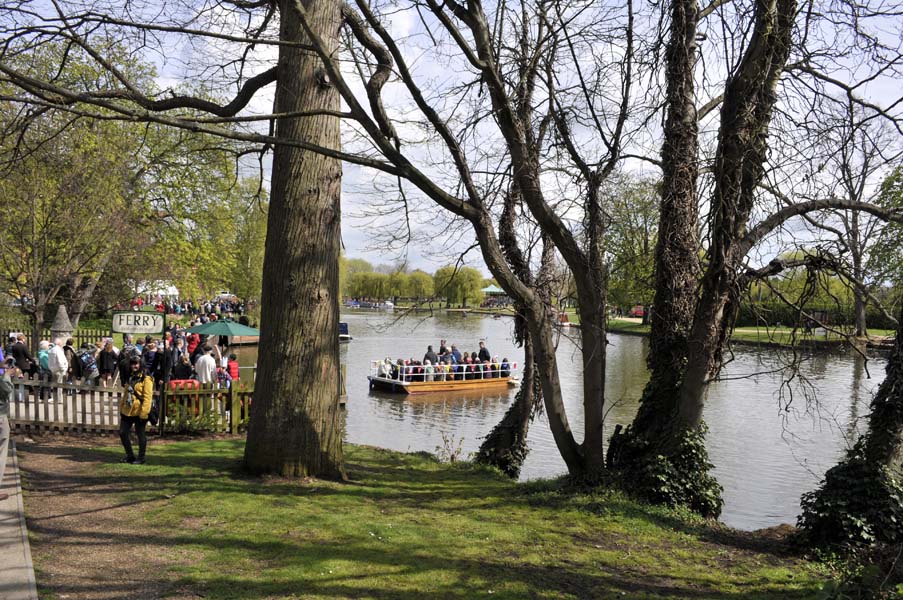 A small raft on the river Avon, Stratford.