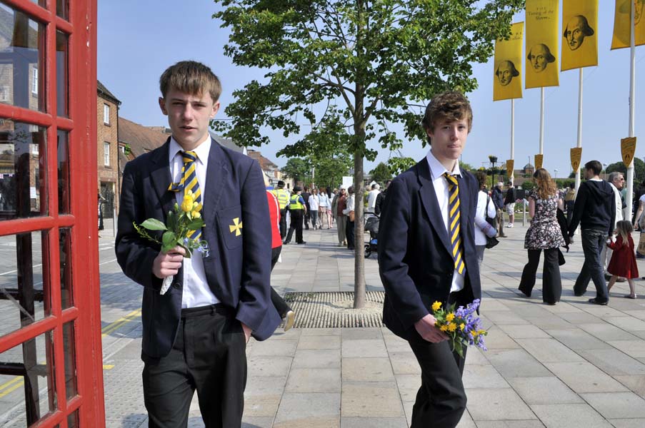 Posies for a poet.